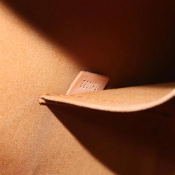 LOUIS VUITTON Monogram Vernis Reade MM Hand Bag Bronze - Picture 13 of 15